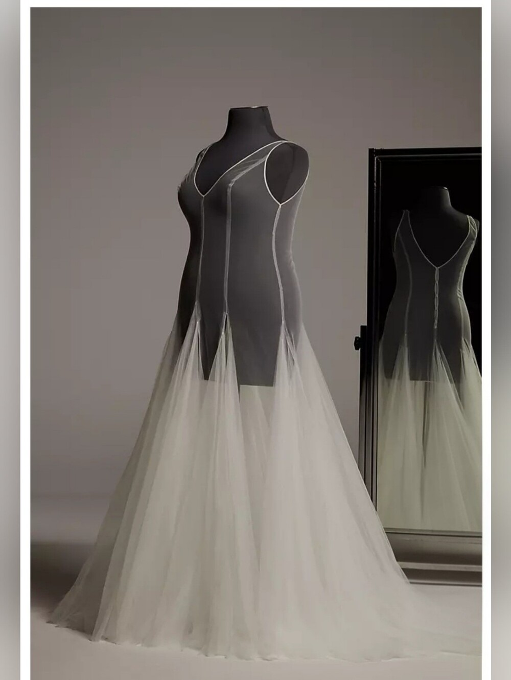 Vera Wang Godet Tulle Overdress - L